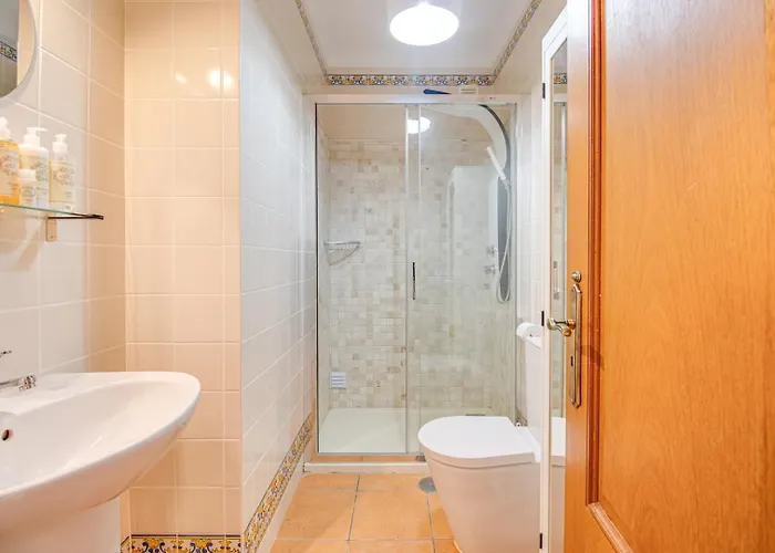 Periquito 2bd Pool Fast Wifi Ac Garden Villa *