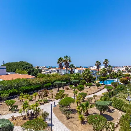 Periquito 2bd Pool Fast Wifi Ac Garden Villa